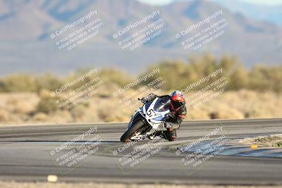 media/Dec-07-2025-CVMA (Sun) [[3e7d2de5dc]]/Race 17-Amateur Formula Middleweight/